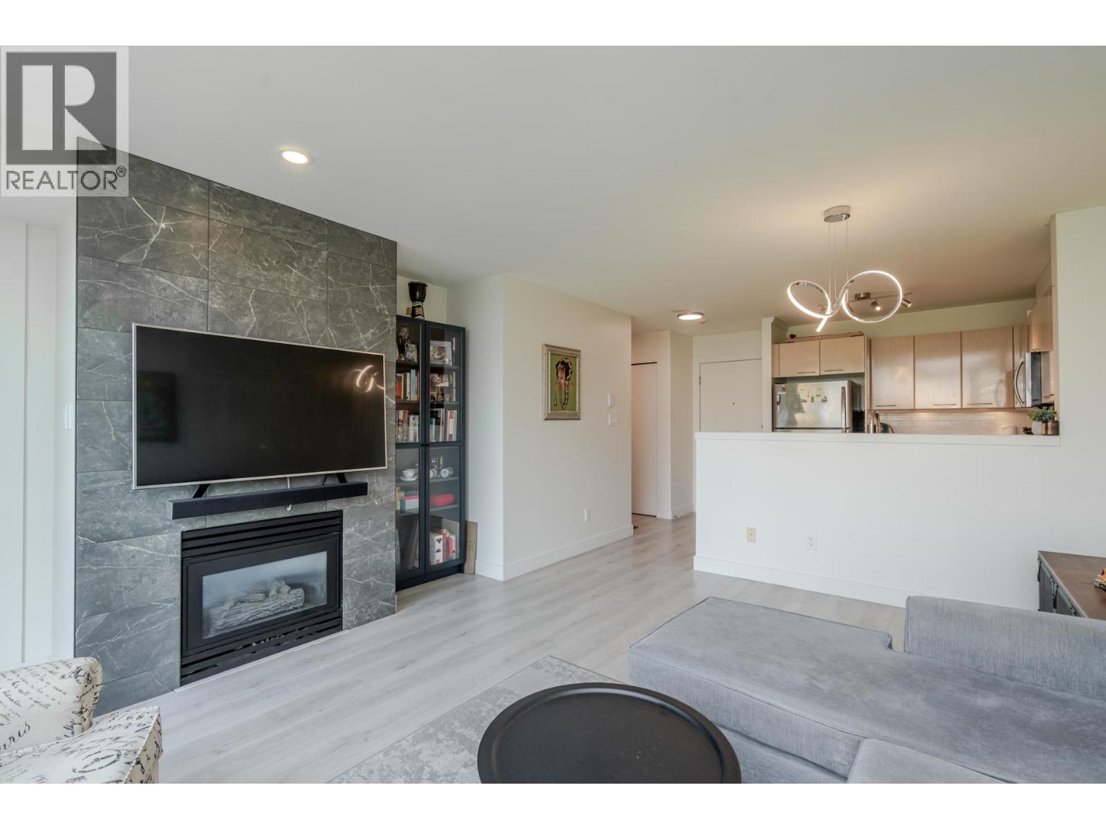 602 4888 HAZEL STREET, Burnaby