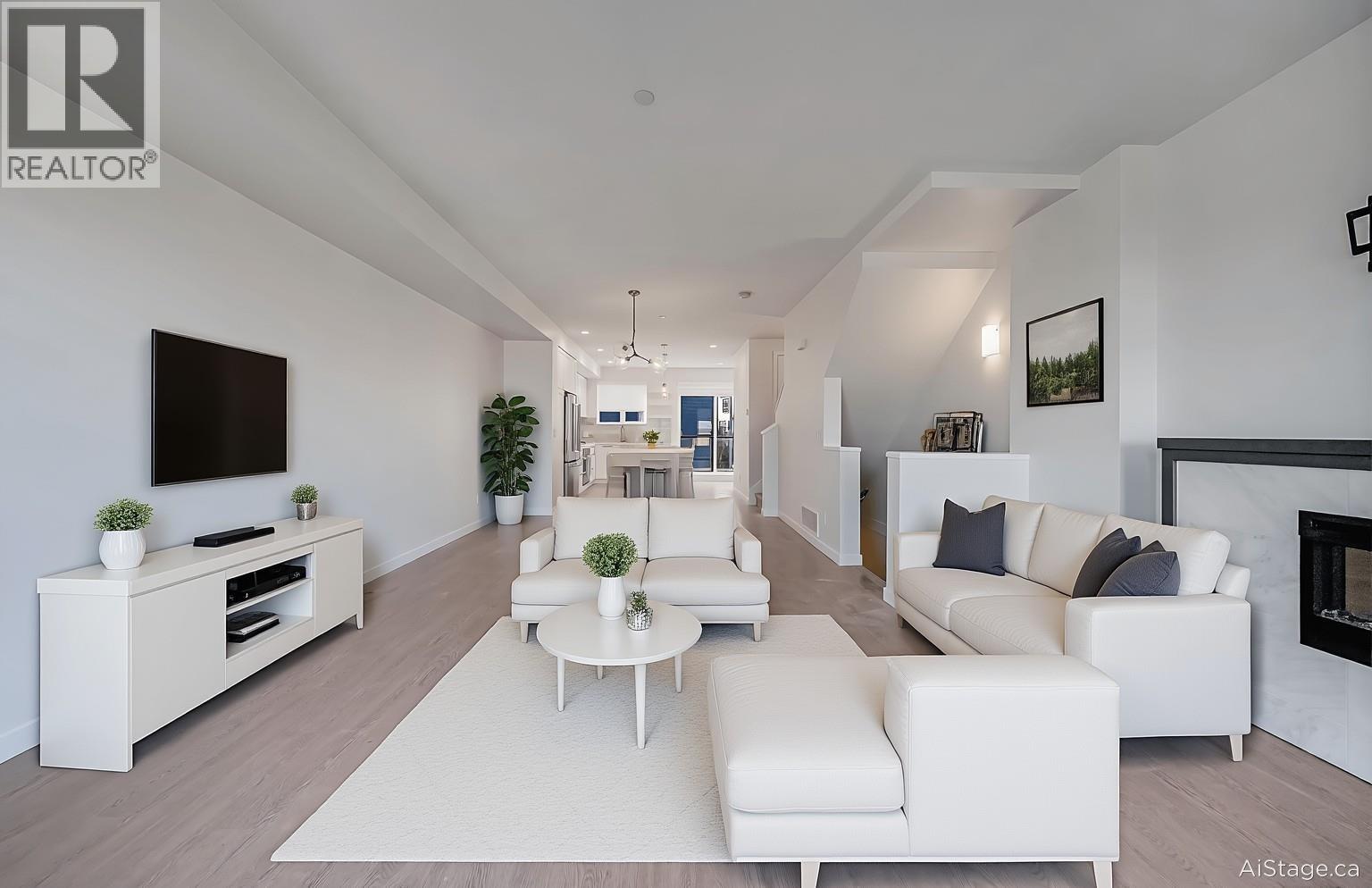128 4738 HEMLOCK WAY, Tsawwassen