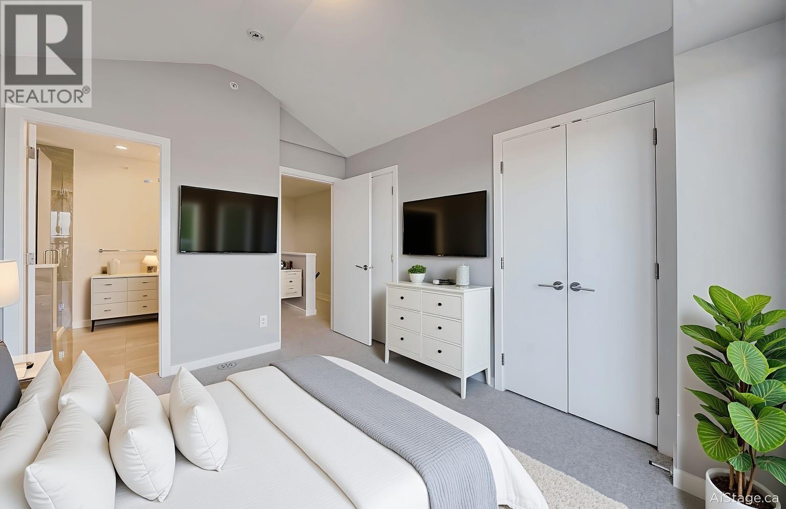 128 4738 HEMLOCK WAY, Tsawwassen