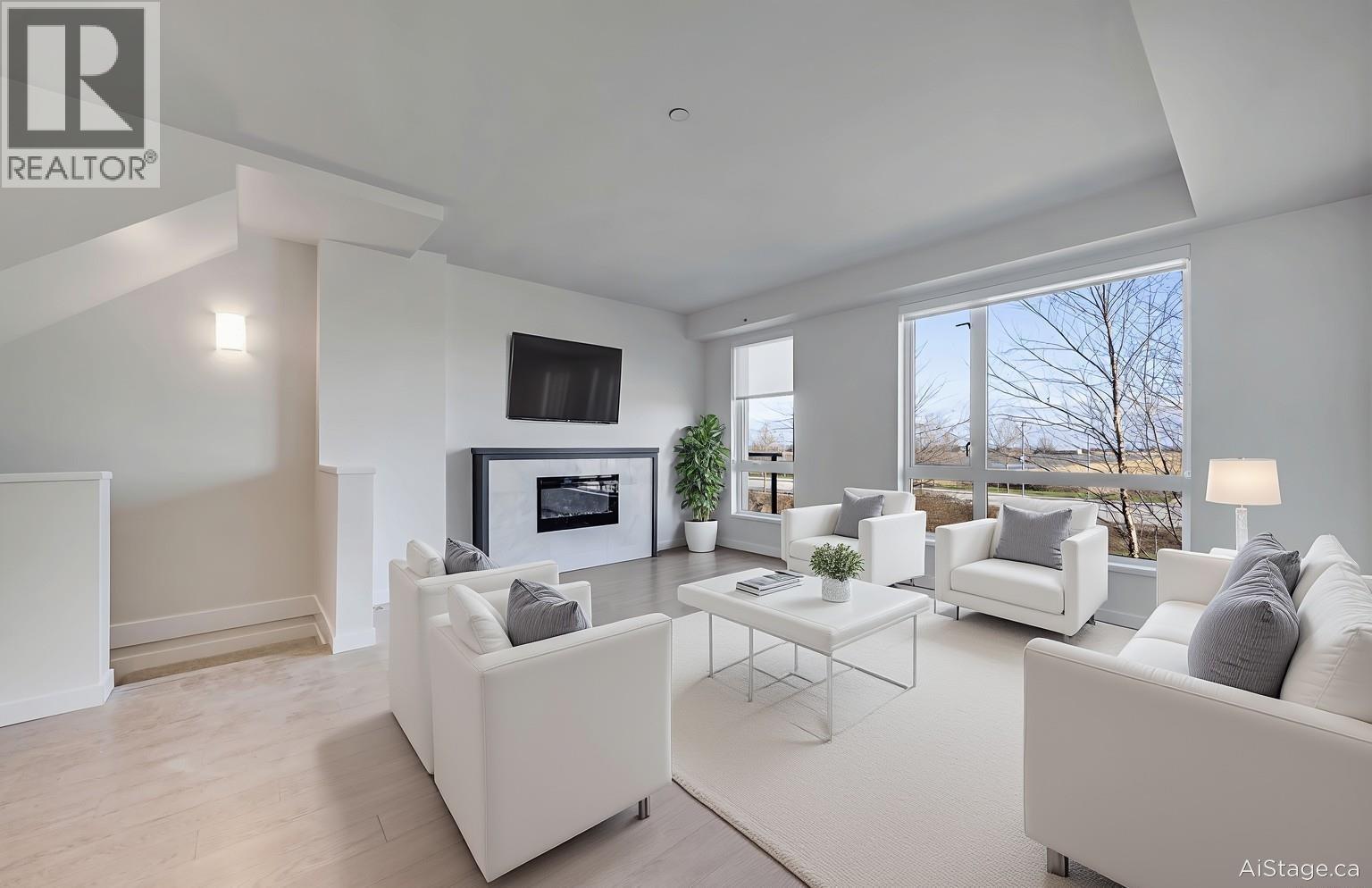 128 4738 HEMLOCK WAY, Tsawwassen