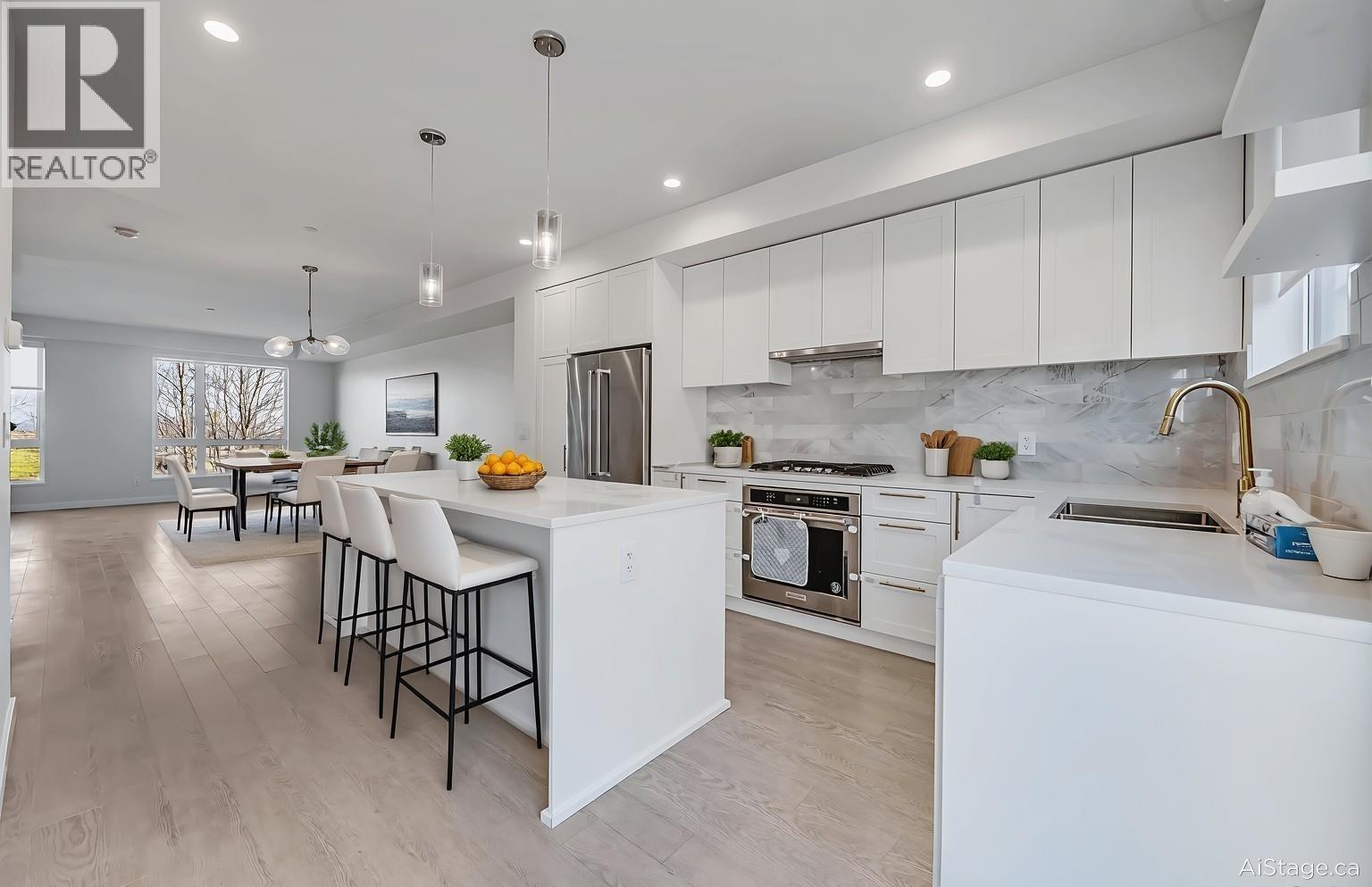 128 4738 HEMLOCK WAY, Tsawwassen
