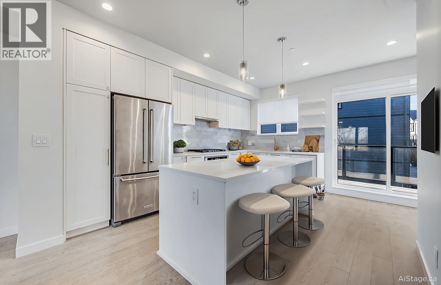 128 4738 HEMLOCK WAY, Tsawwassen