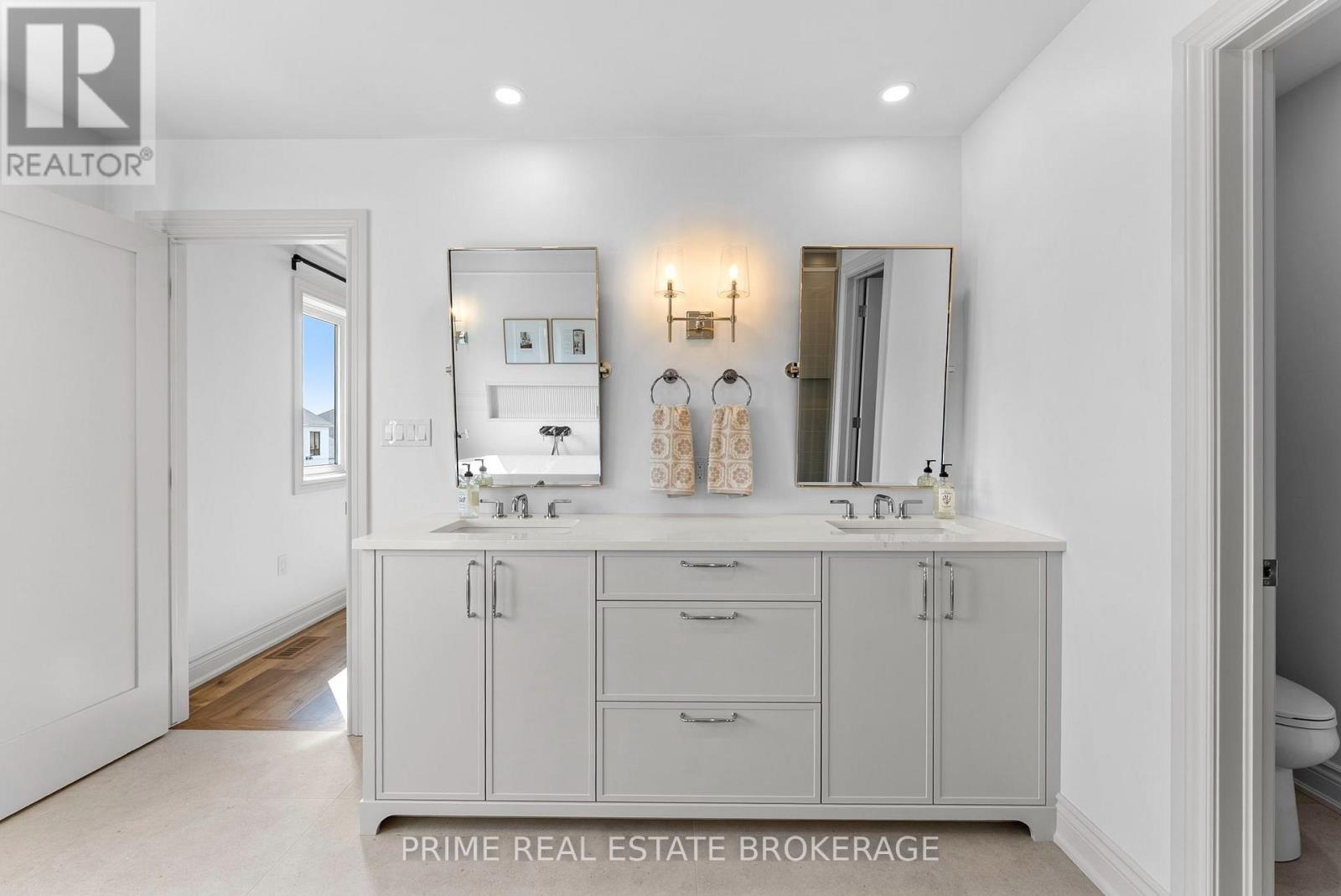 793 VALLEYSTREAM WALK - Image 27