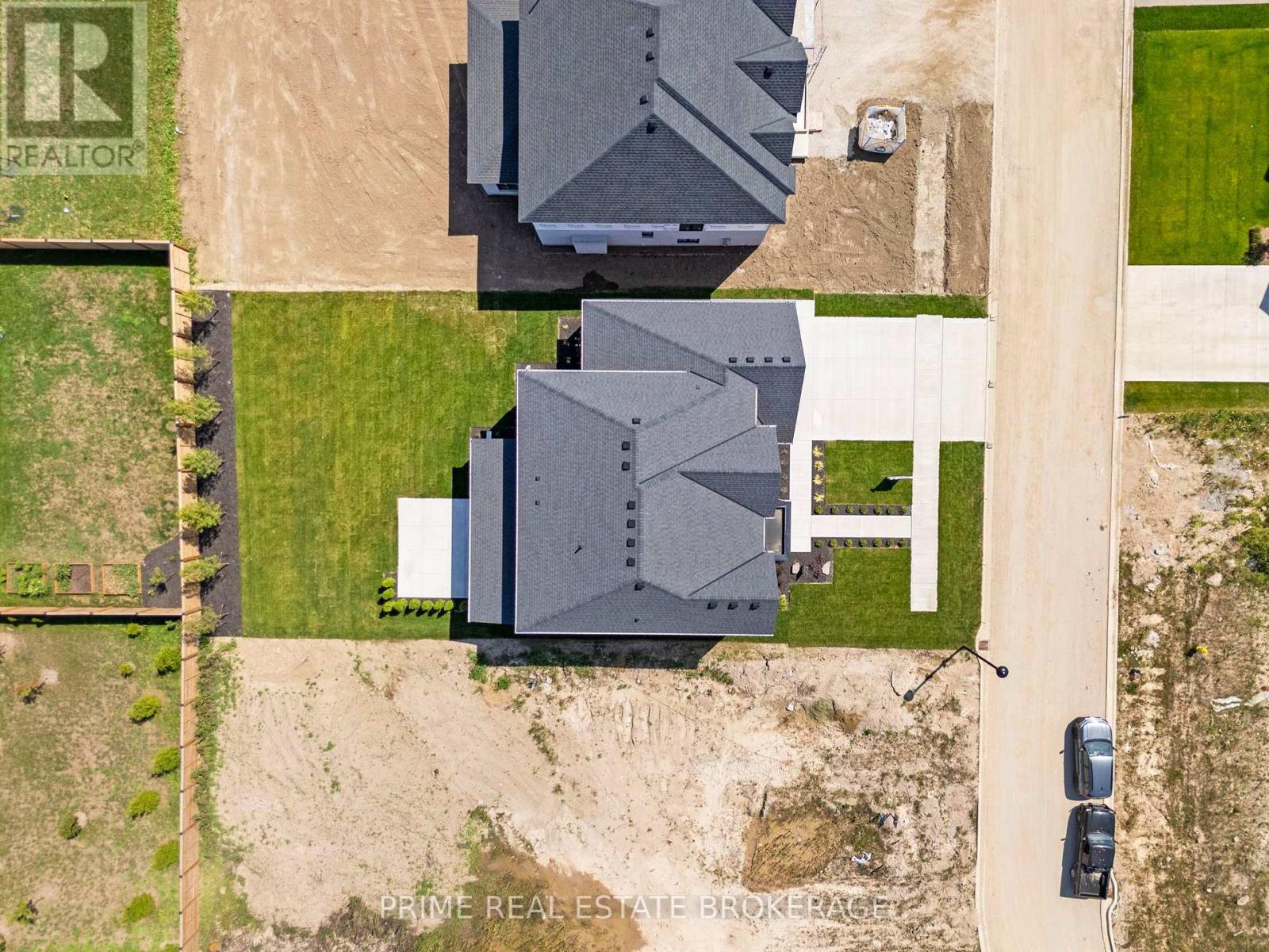 793 VALLEYSTREAM WALK - Image 49