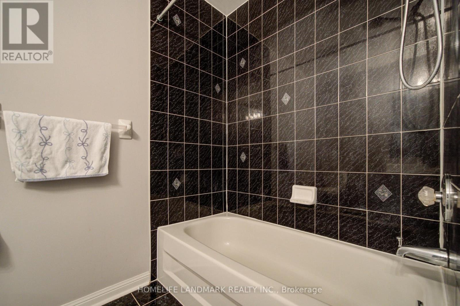 545 BONDI AVENUE - Image 31