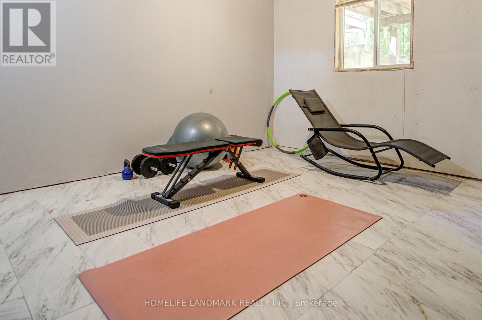 545 BONDI AVENUE - Image 32