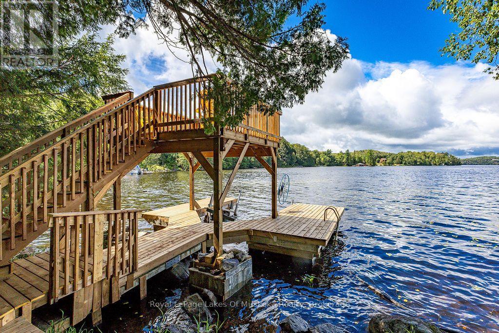 215 SANDWOOD DRIVE - 25