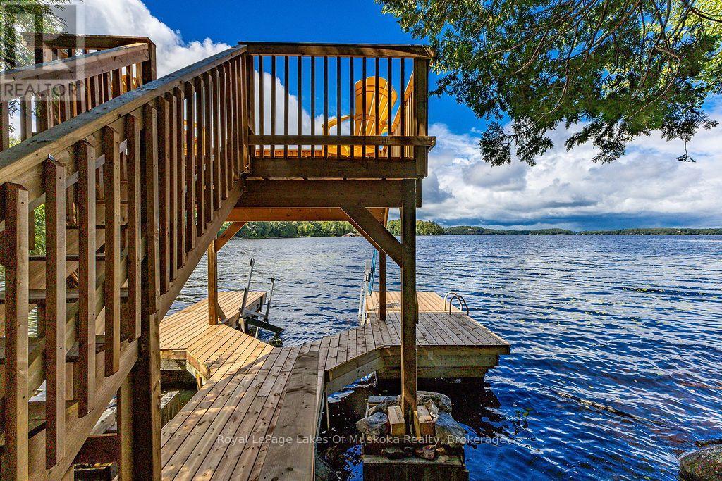 215 SANDWOOD DRIVE - 28