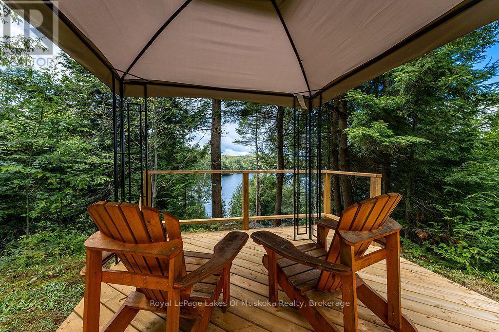215 SANDWOOD DRIVE - 34
