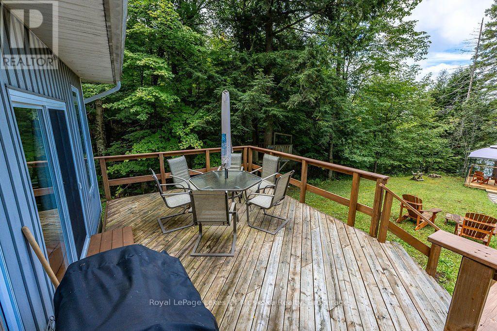 215 SANDWOOD DRIVE - 36