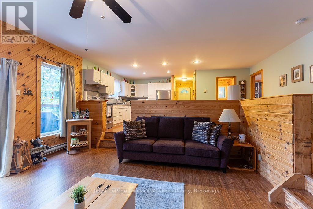 215 SANDWOOD DRIVE - 7