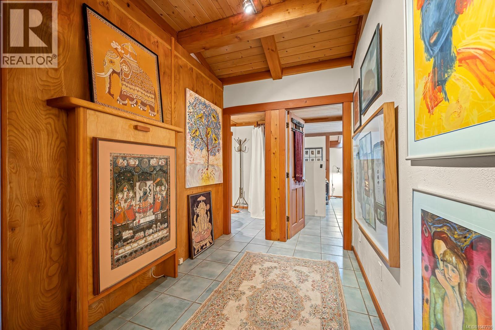 437 Chamadaska Way - 32