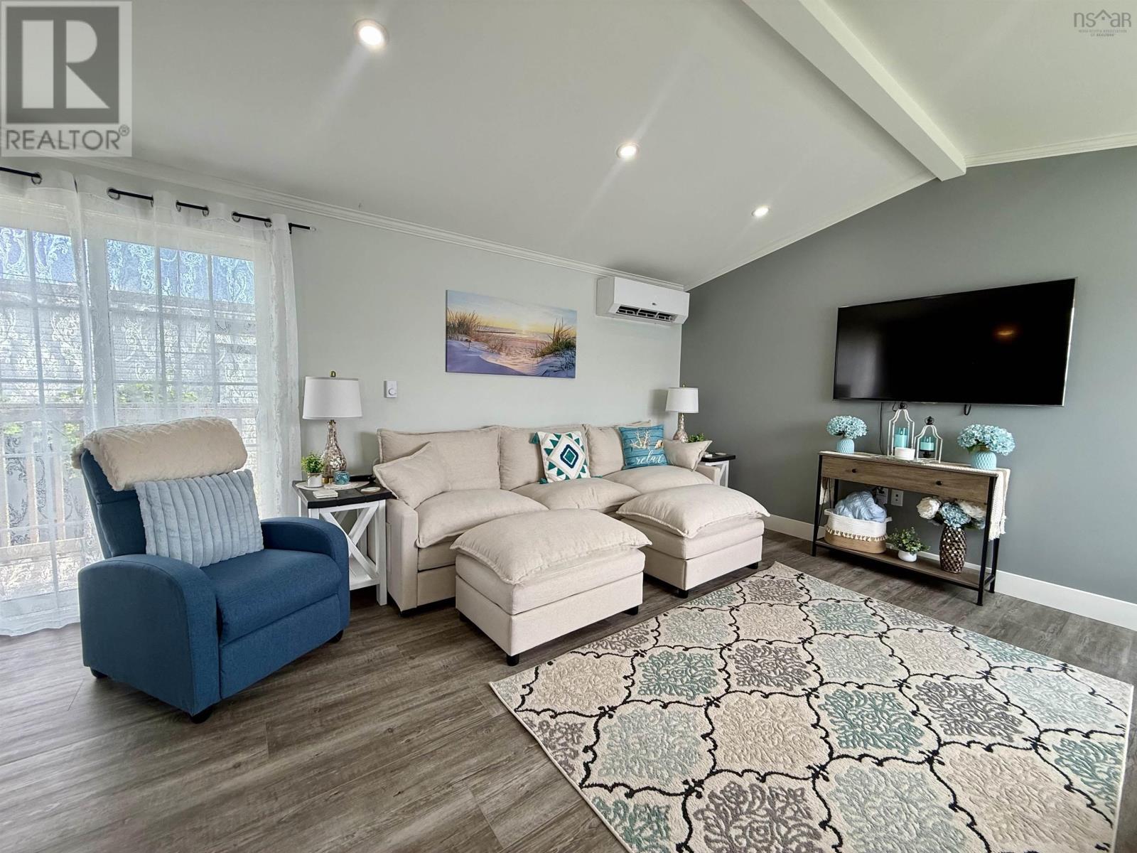 19 Butler Drive - 21