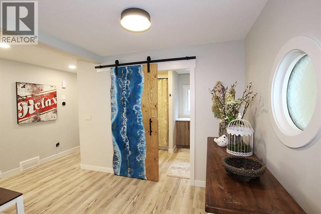 Listing photo – 108 Marina Bay Court, Sylvan Lake