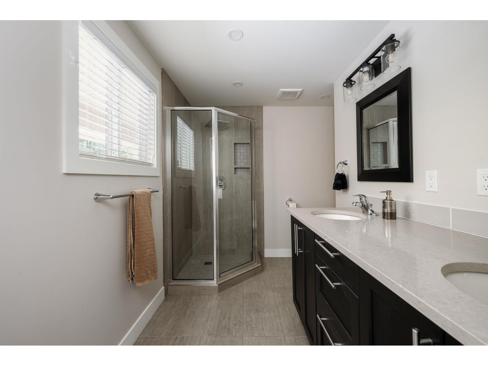 5 Bed, 4 Bath House for Sale in Mission – 44390 BAYVIEW ROAD, Mission – MLS# R3158993 - Image 33