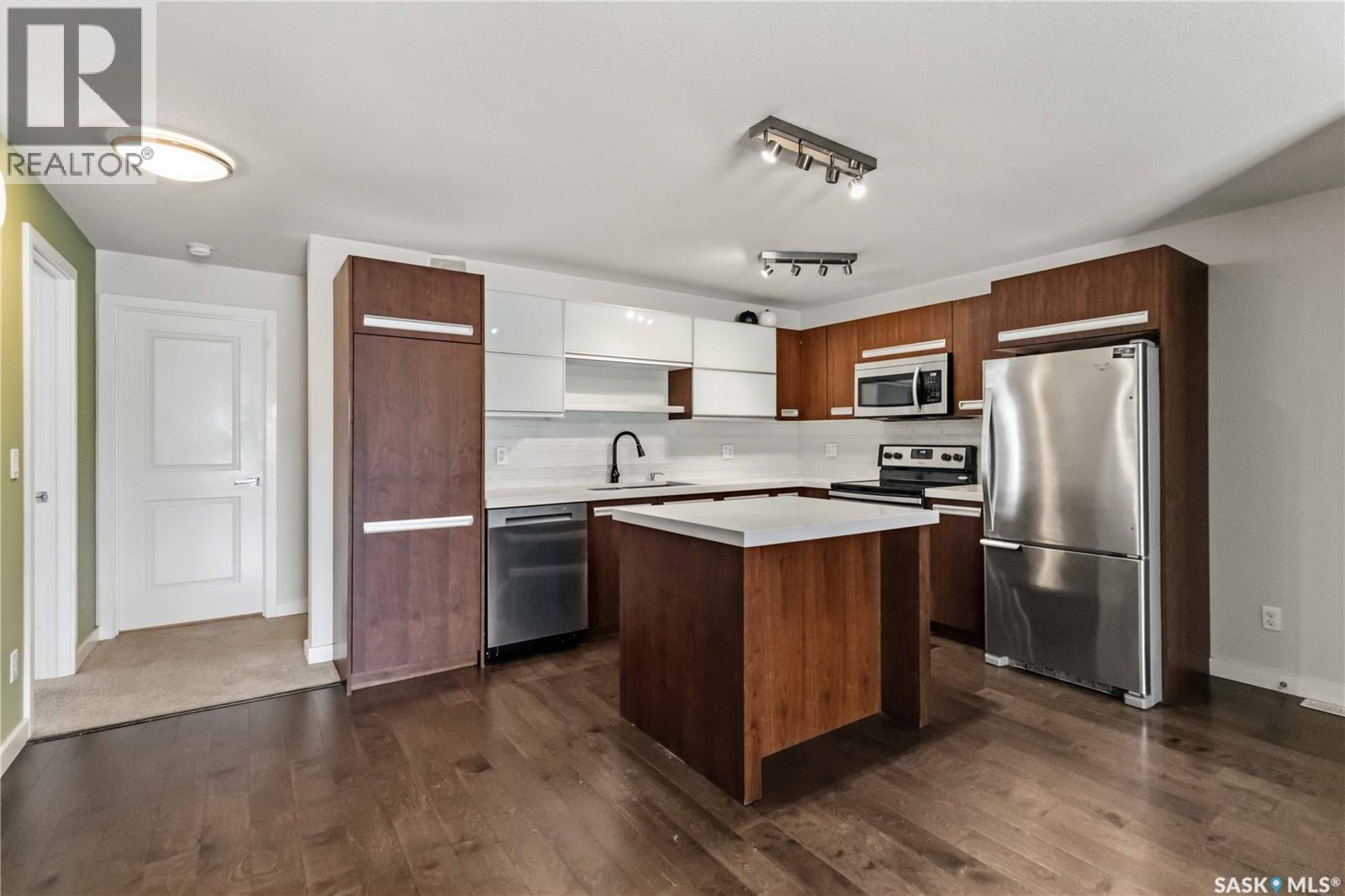 #121 2315 McClocklin ROAD - 4
