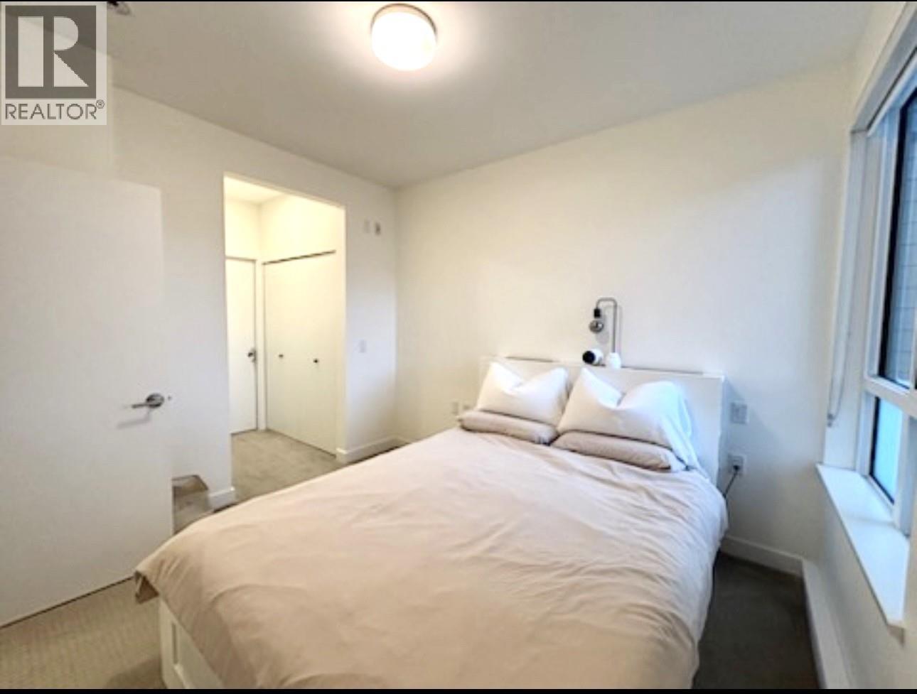 317 7579 16TH STREET, Burnaby