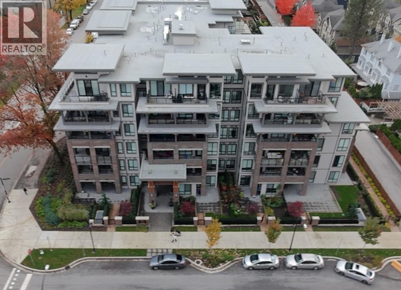 317 7579 16TH STREET, Burnaby
