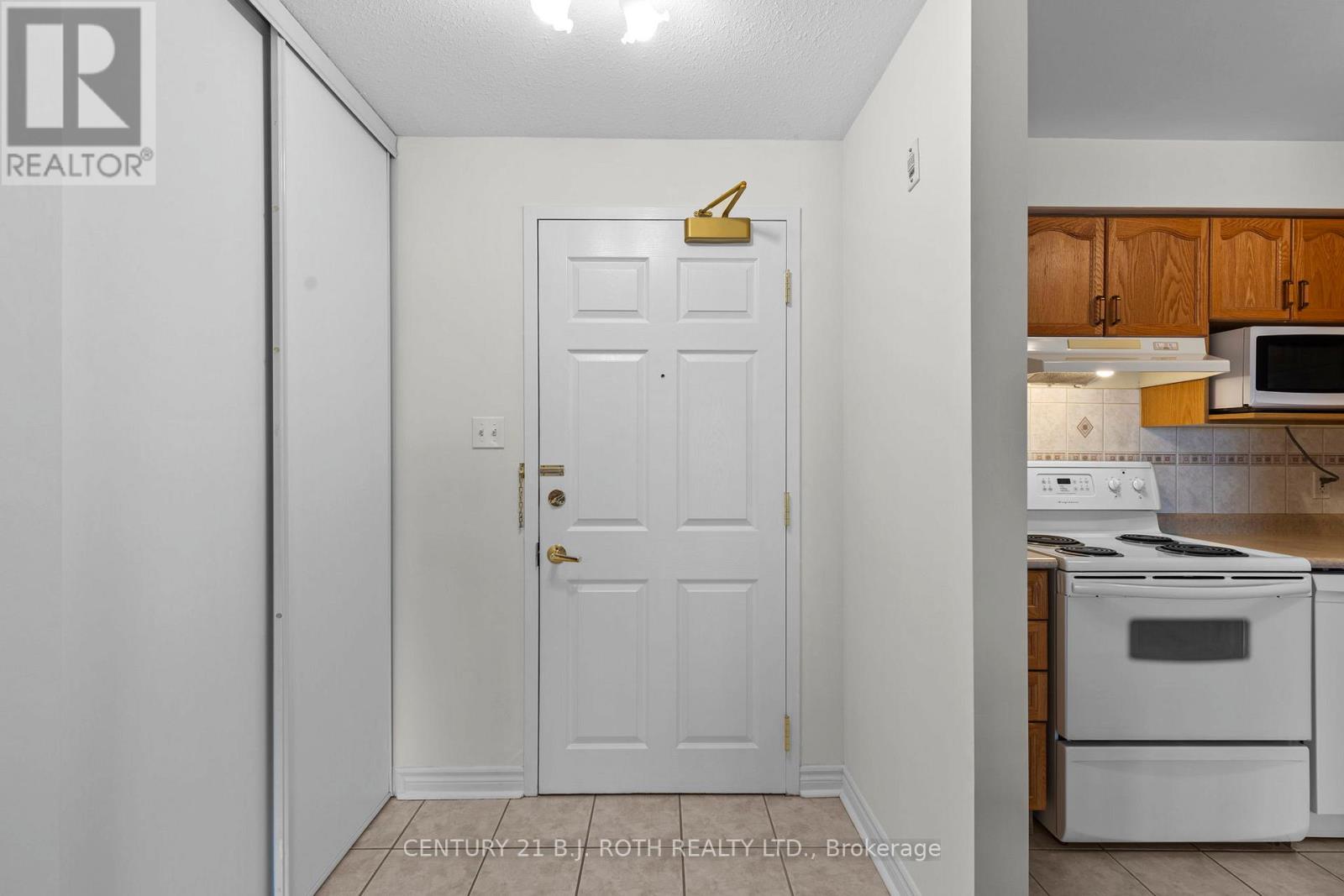 #209 49 JACOBS TERRACE - Image 4