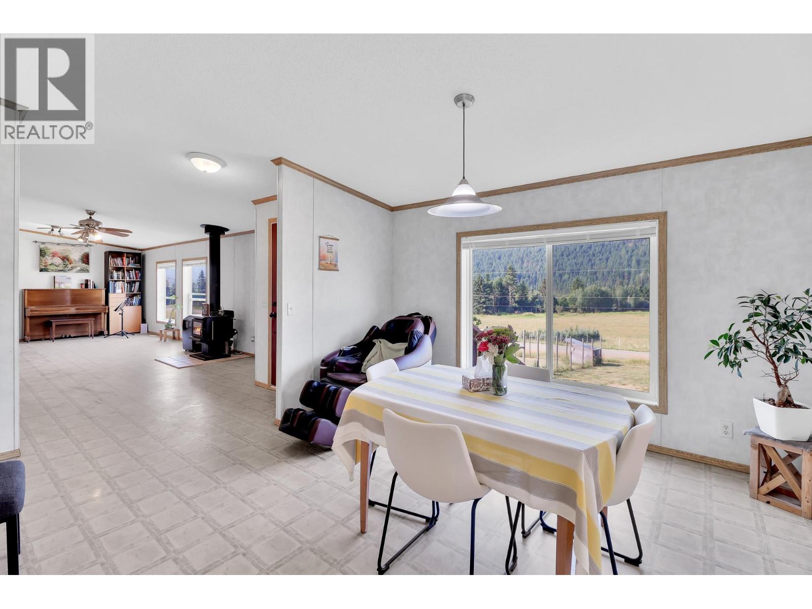 5562 HA HA CREEK Road - Image 18