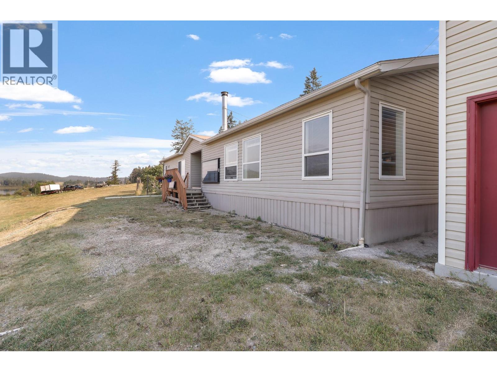 5562 HA HA CREEK Road - Image 13