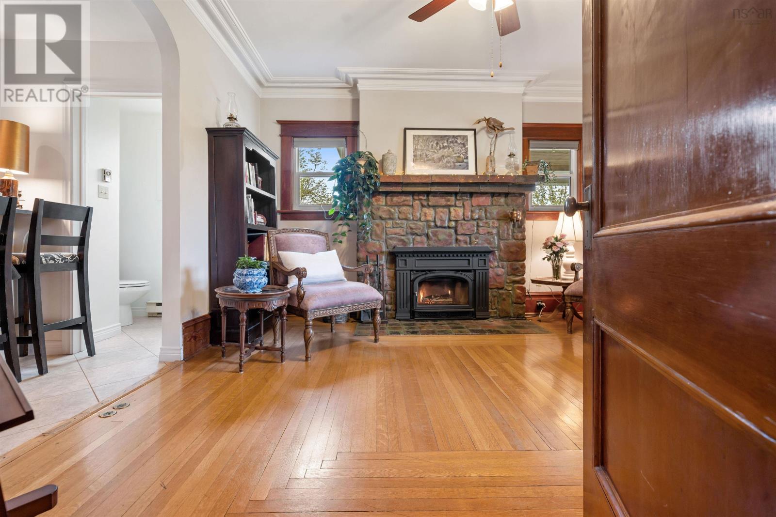 Property 28 of 50 of 192 Terrace Street