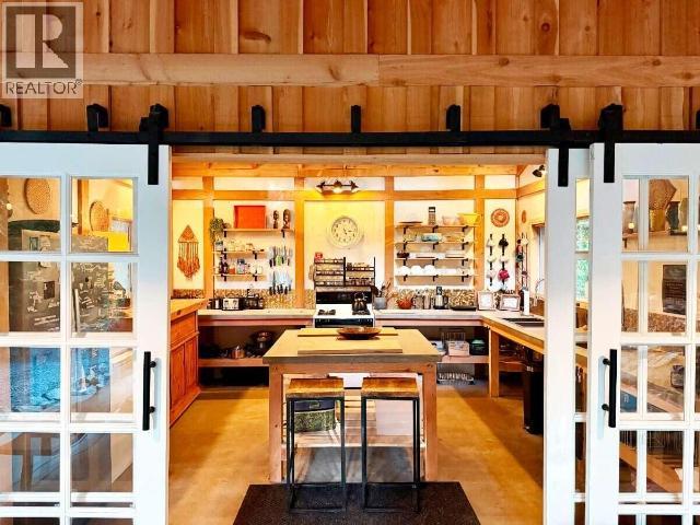 9340 MALASPINA RD - Image 37