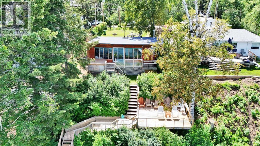 Listing photo – 57 Grand Avenue, Norglenwold