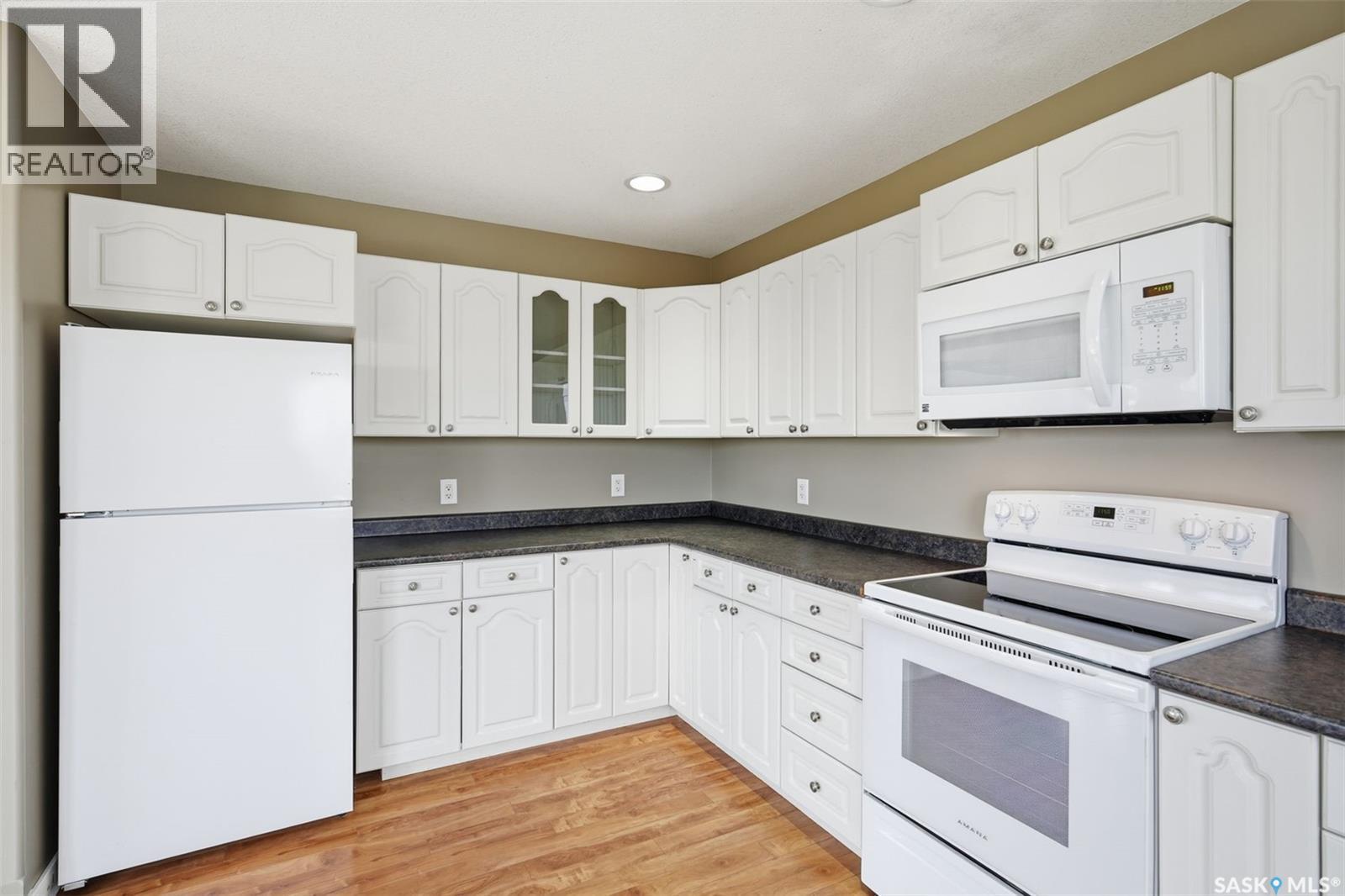 216 Richard STREET - Image 18