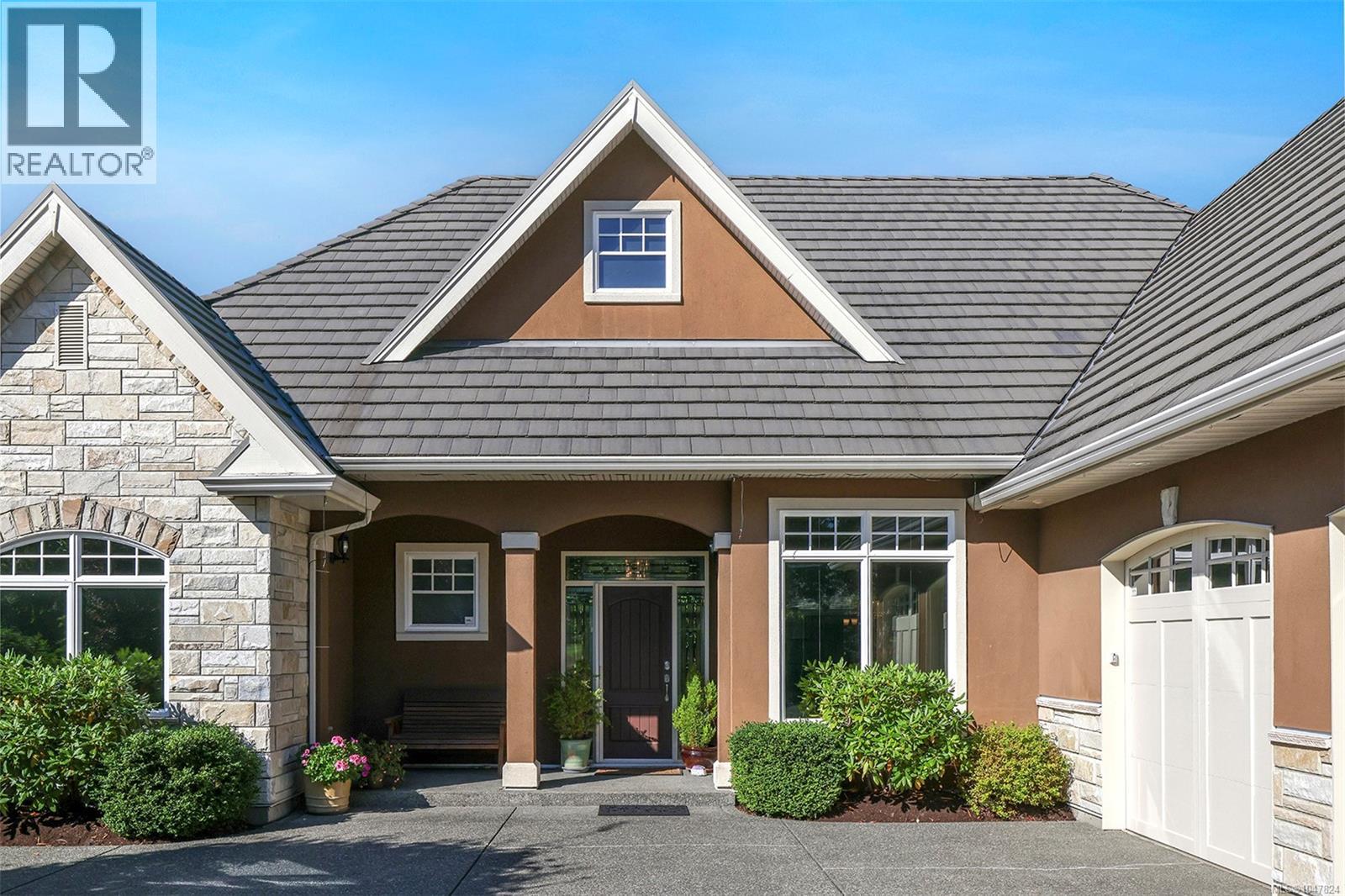 619 Crown Isle Dr - 3
