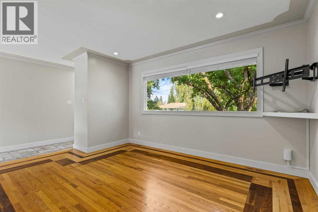 127 Fredson Drive SE, Fairview, Calgary photo 5
