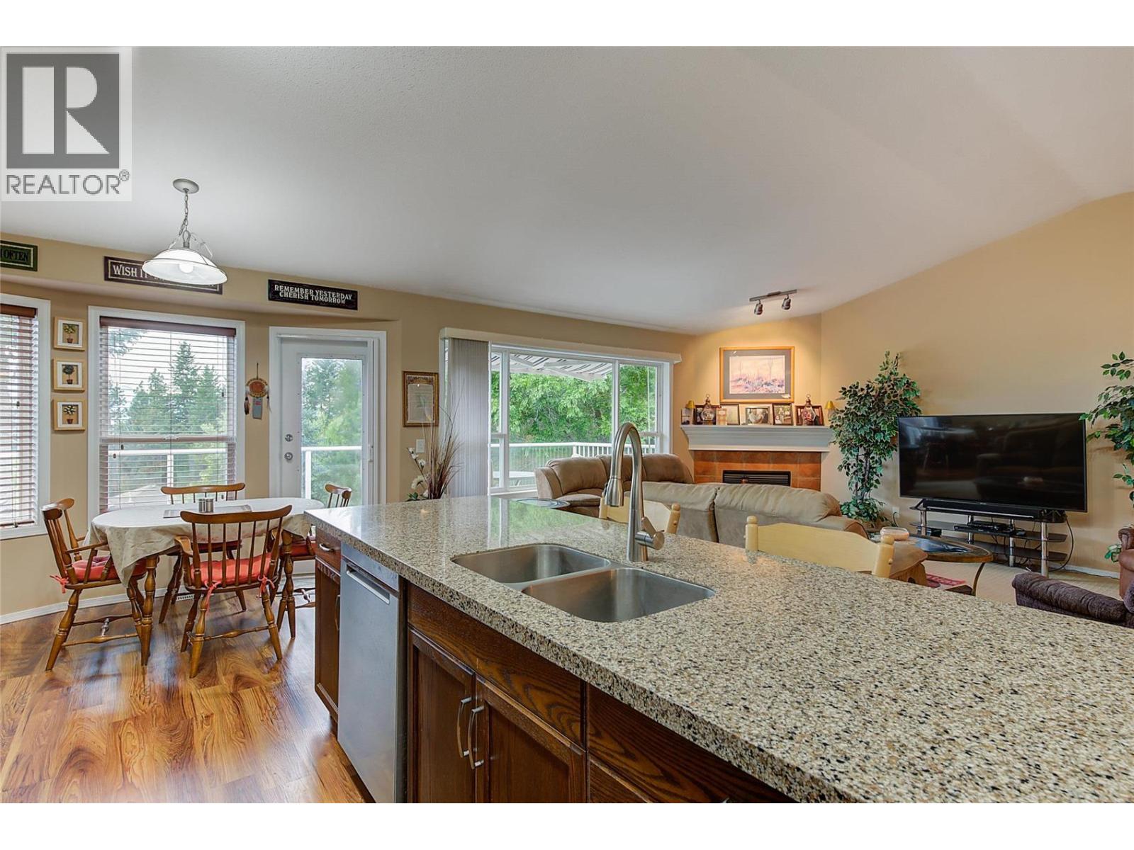 2281 Shannon Heights Court - Image 17