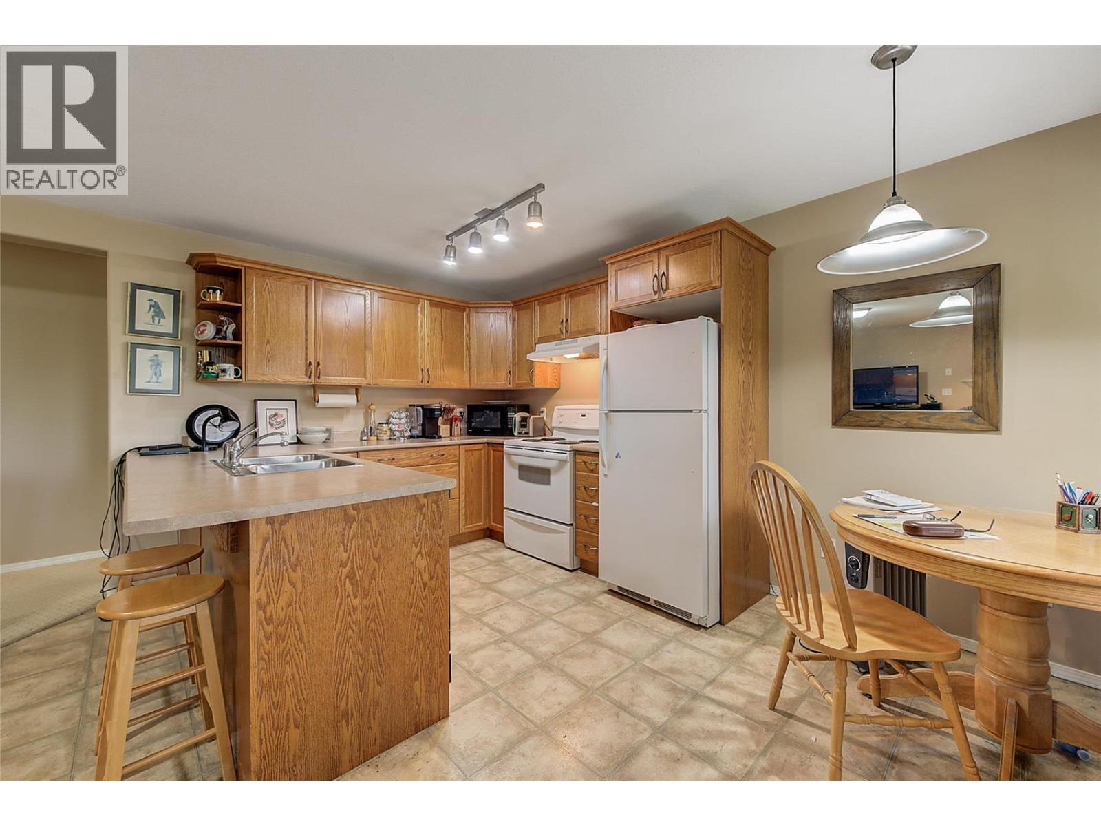 2281 Shannon Heights Court - 39