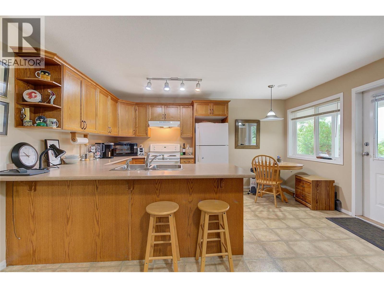 2281 Shannon Heights Court - 40