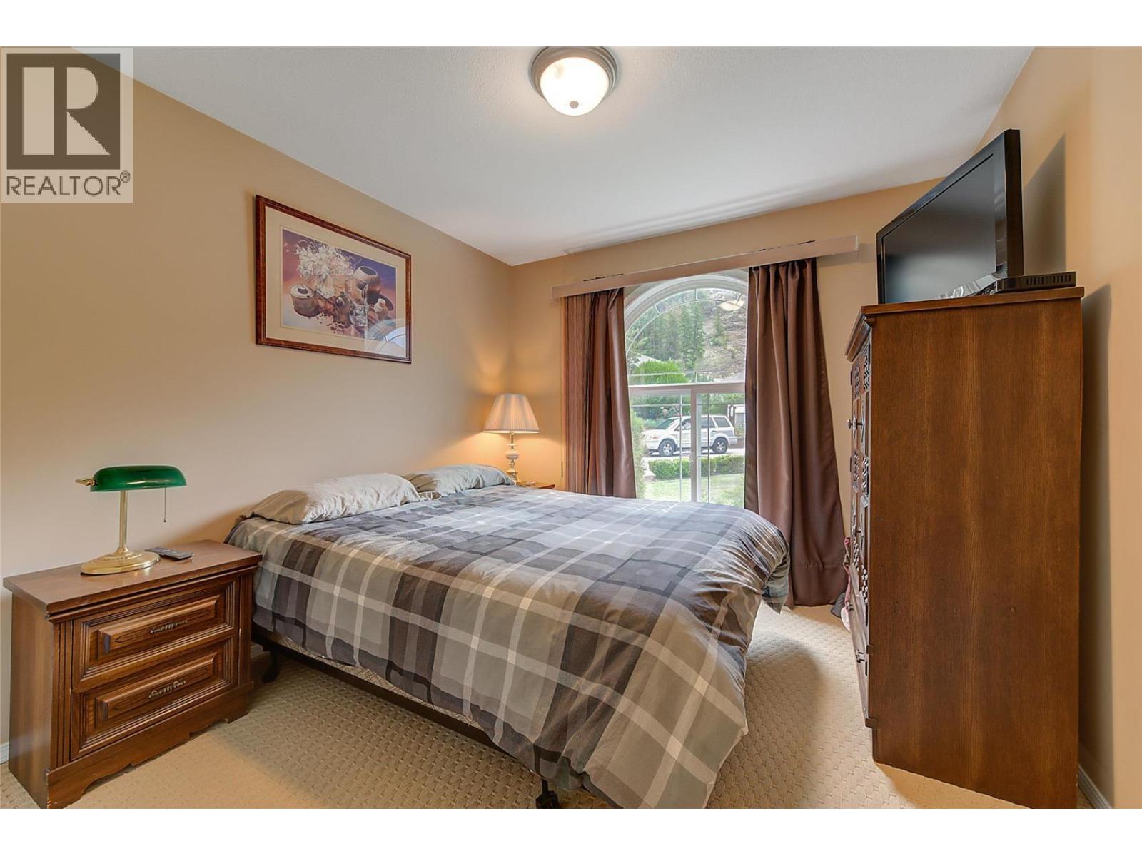 2281 Shannon Heights Court - Image 26