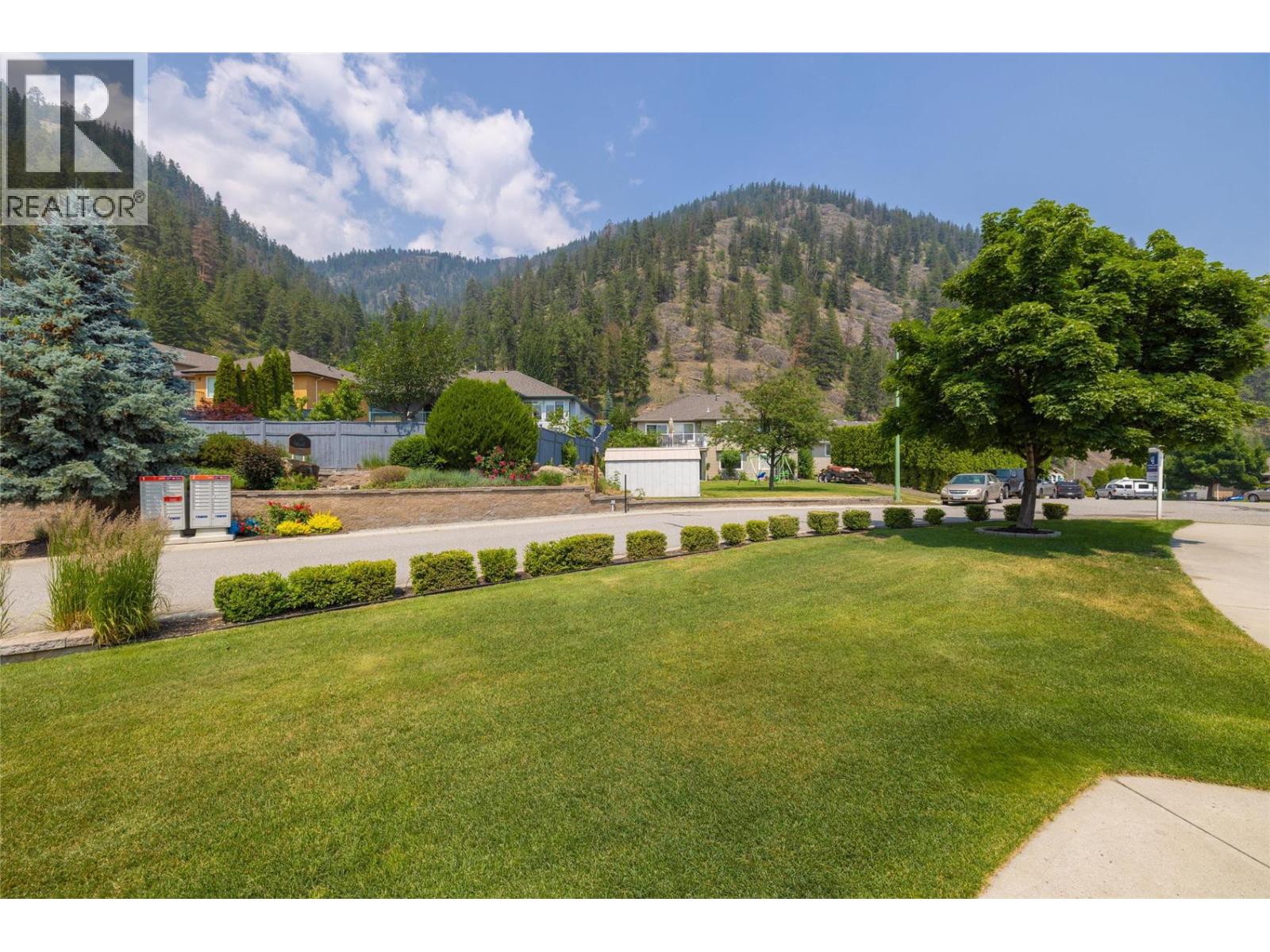 2281 Shannon Heights Court - 56