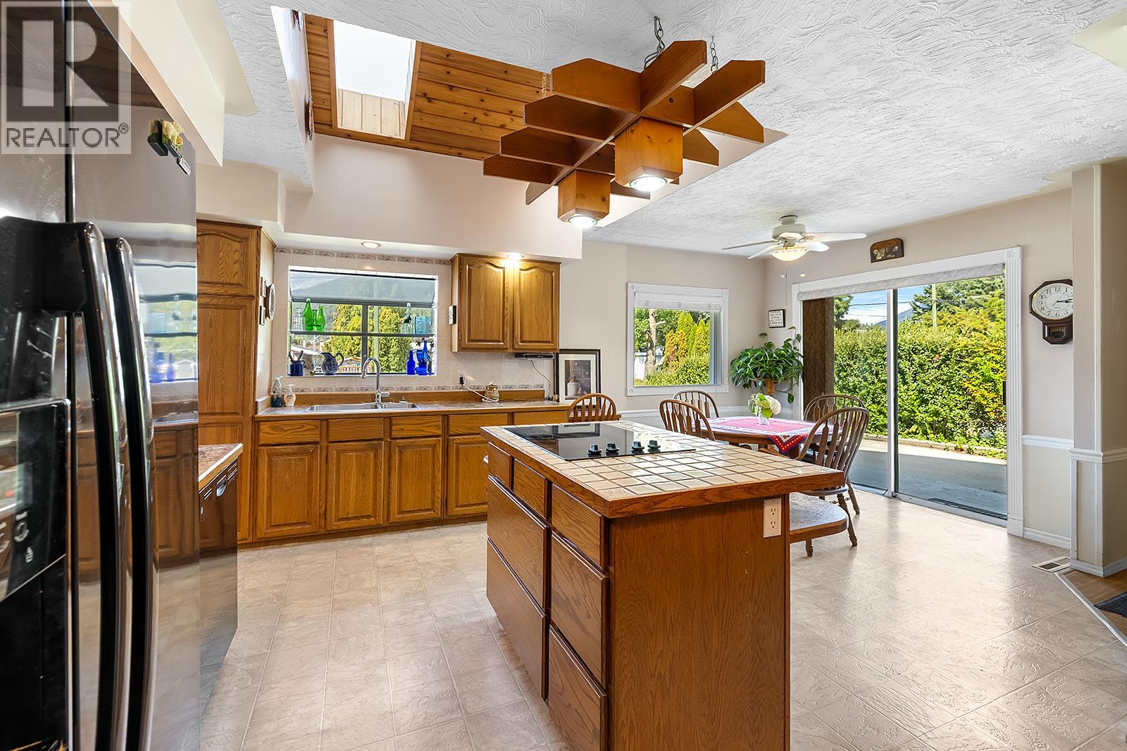 2103 ASH Street - 7