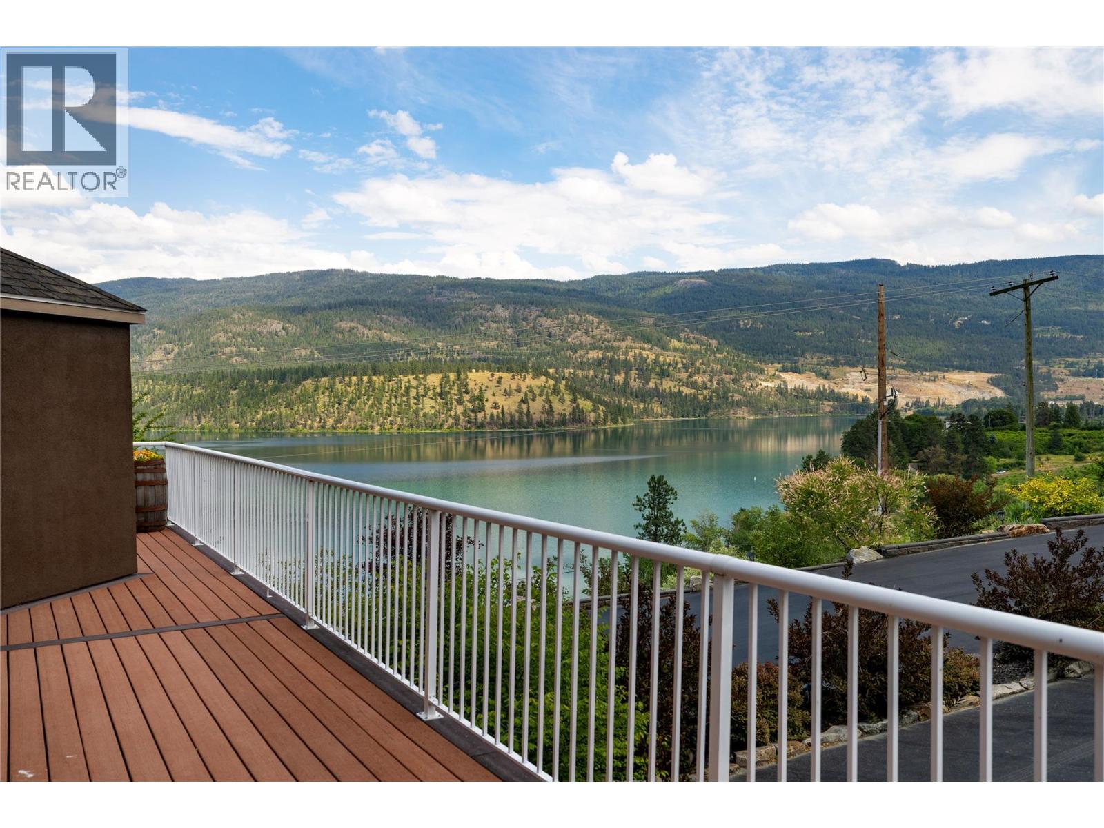 16904 Gatzke Road, Lake Country