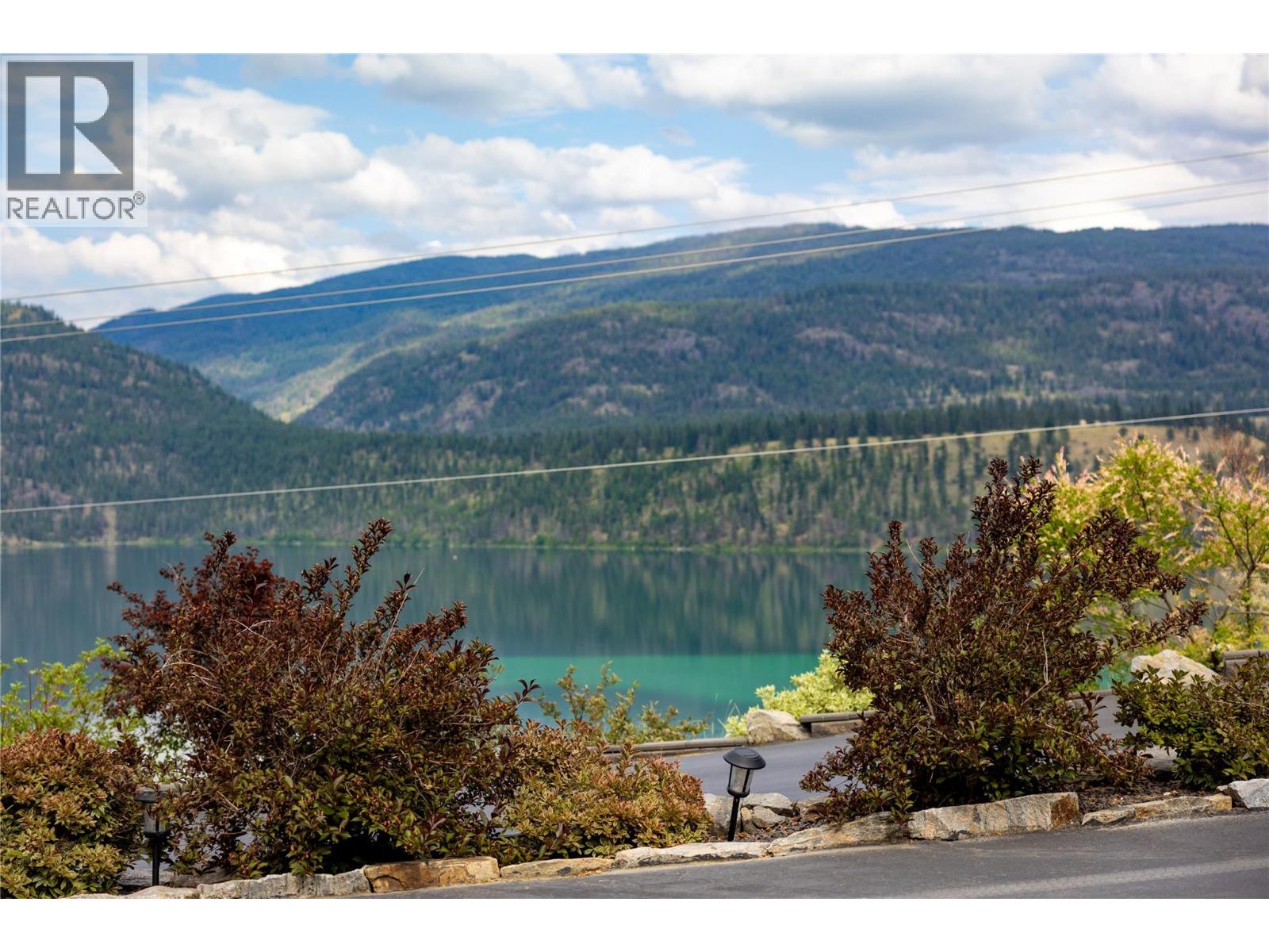 16904 Gatzke Road, Lake Country