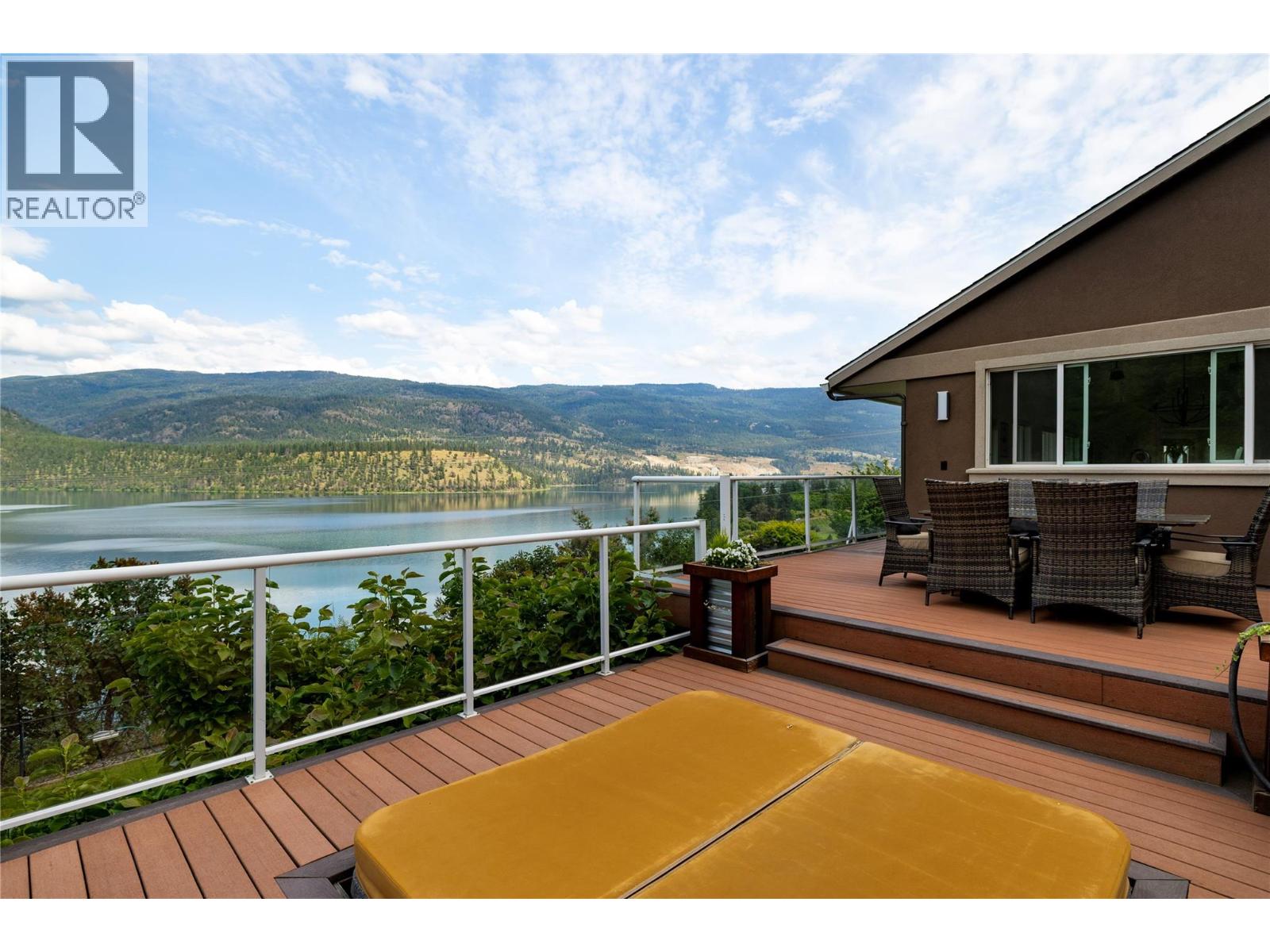 16904 Gatzke Road, Lake Country