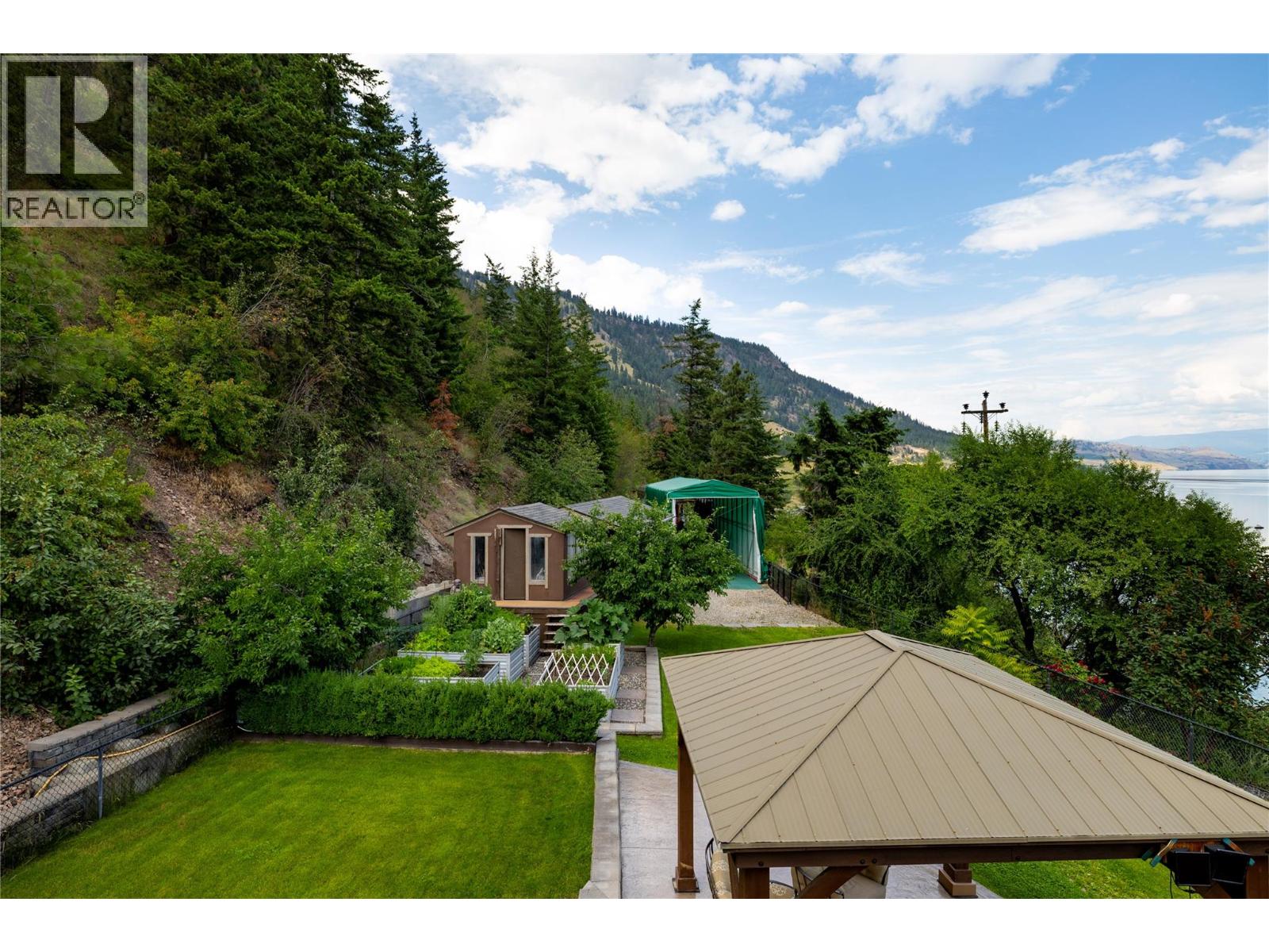 16904 Gatzke Road, Lake Country