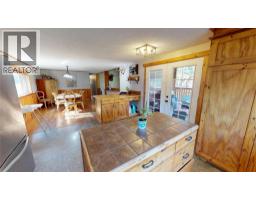 4pc Ensuite bath - 7159 Rosen Lake Road, Jaffray, BC V0B1T0 Photo 6