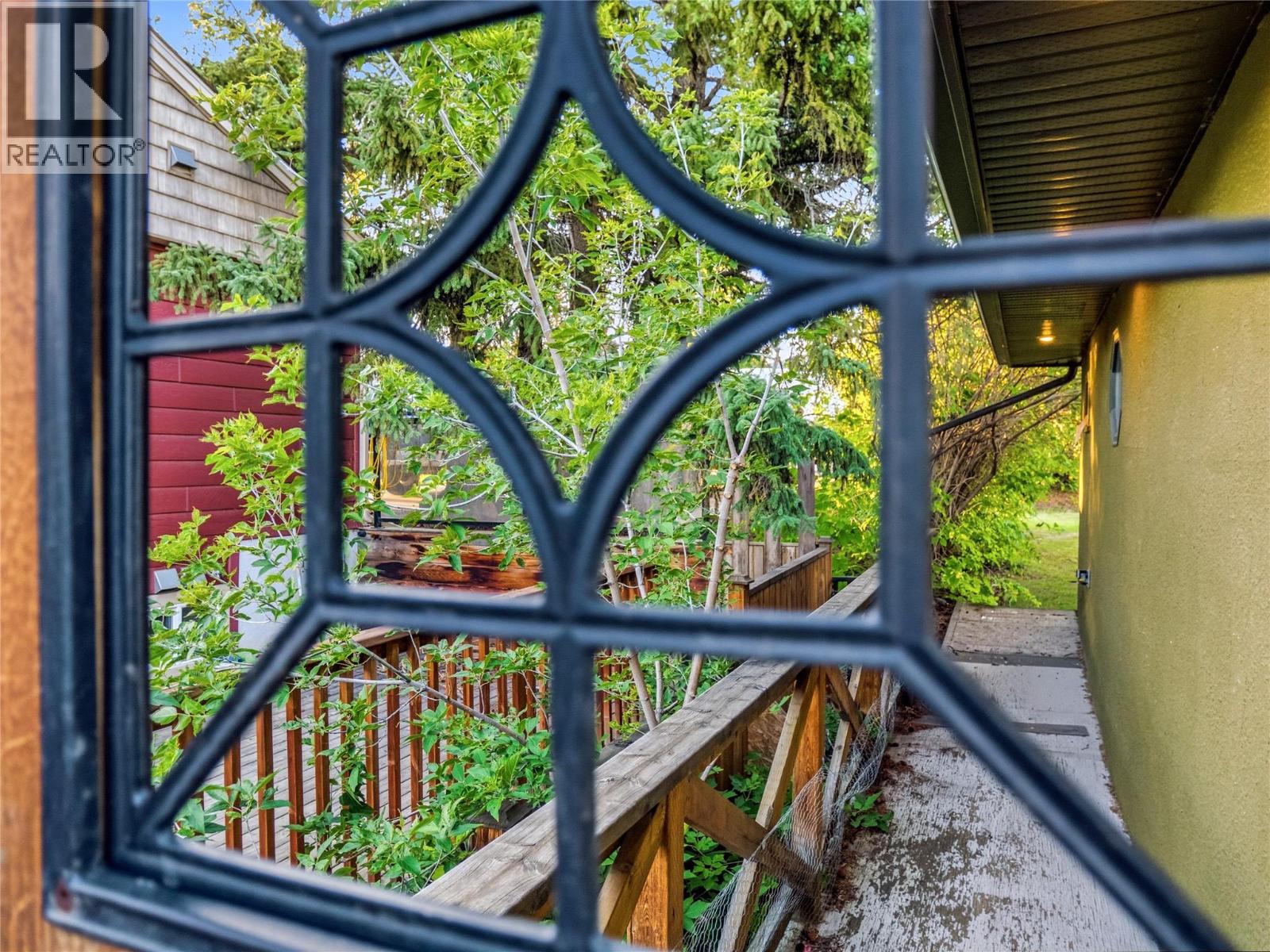 1517 94 Avenue - 32