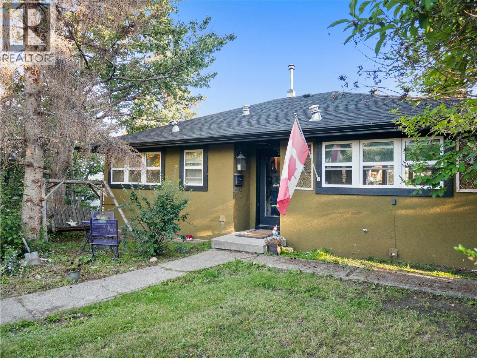 1517 94 Avenue - 3