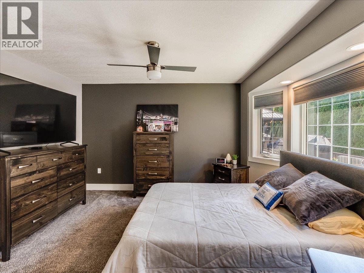 900 7TH Street - Image 20