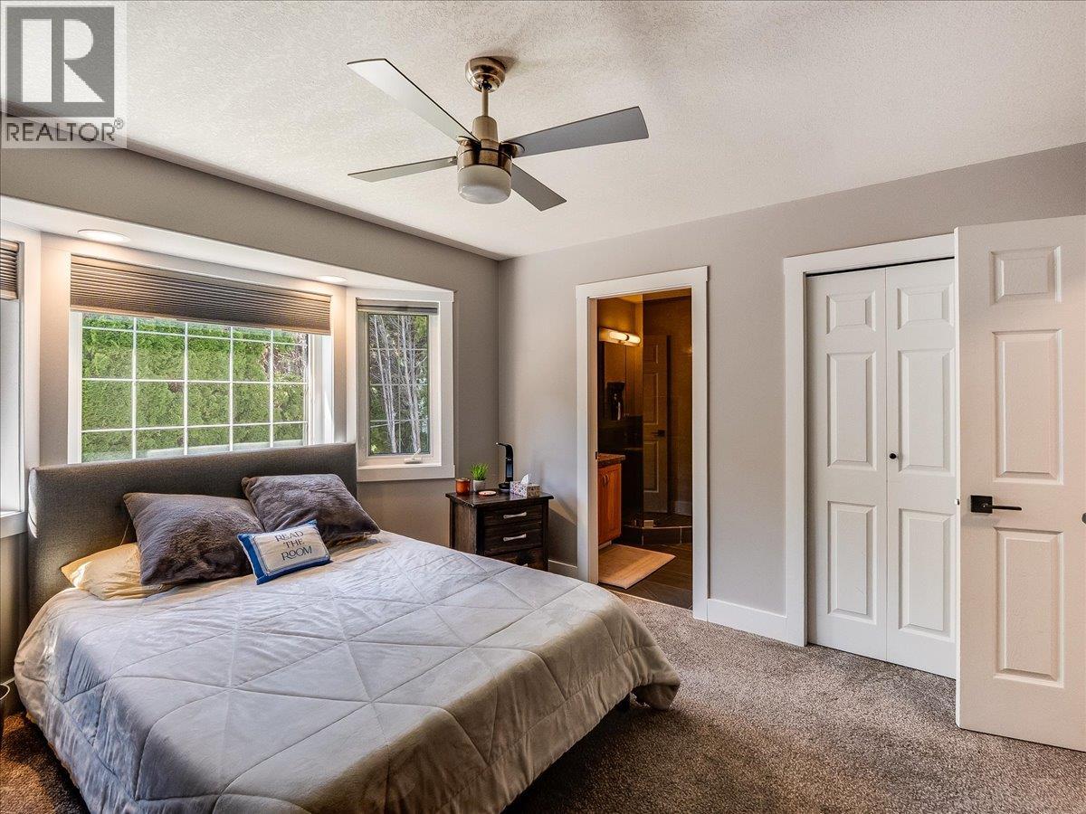 900 7TH Street - 21