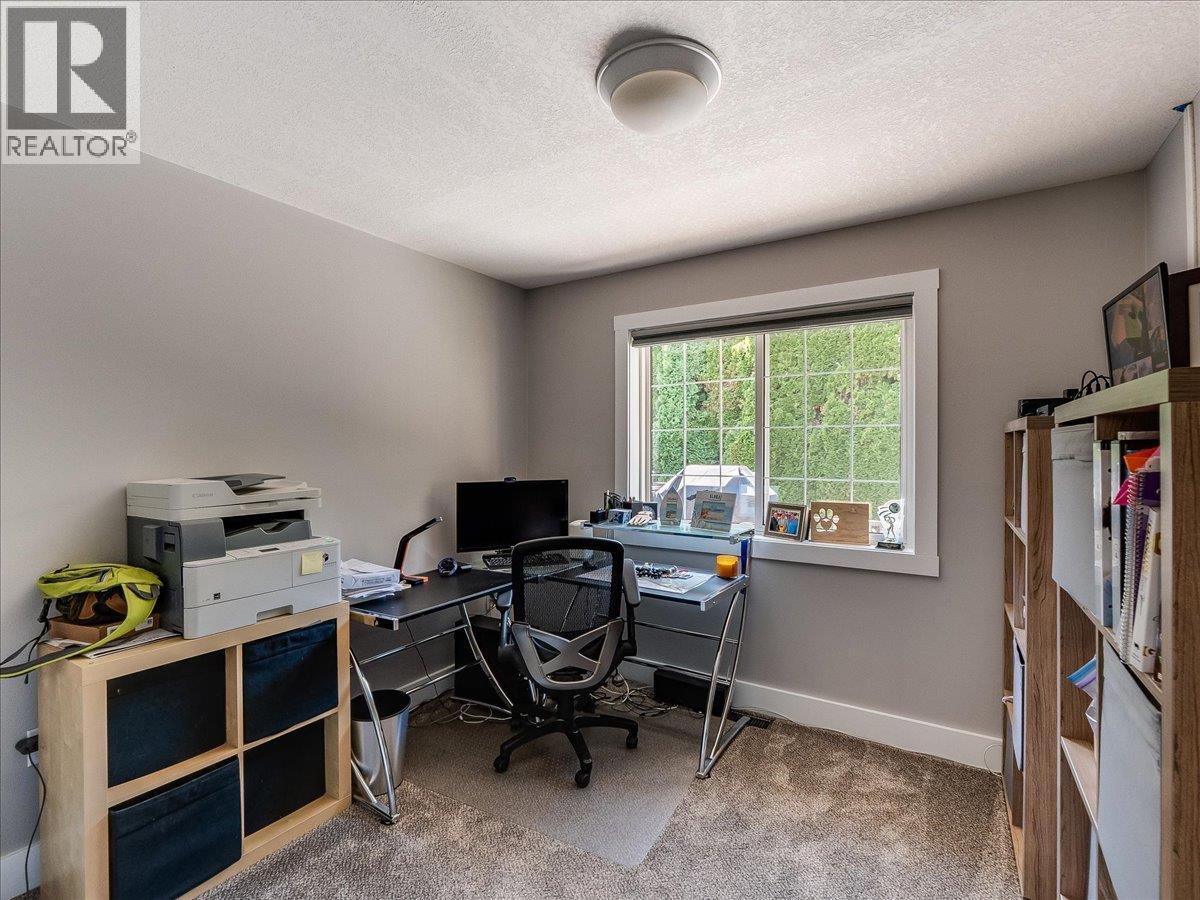 900 7TH Street - 26