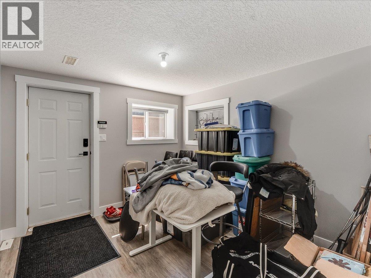 900 7TH Street - 45
