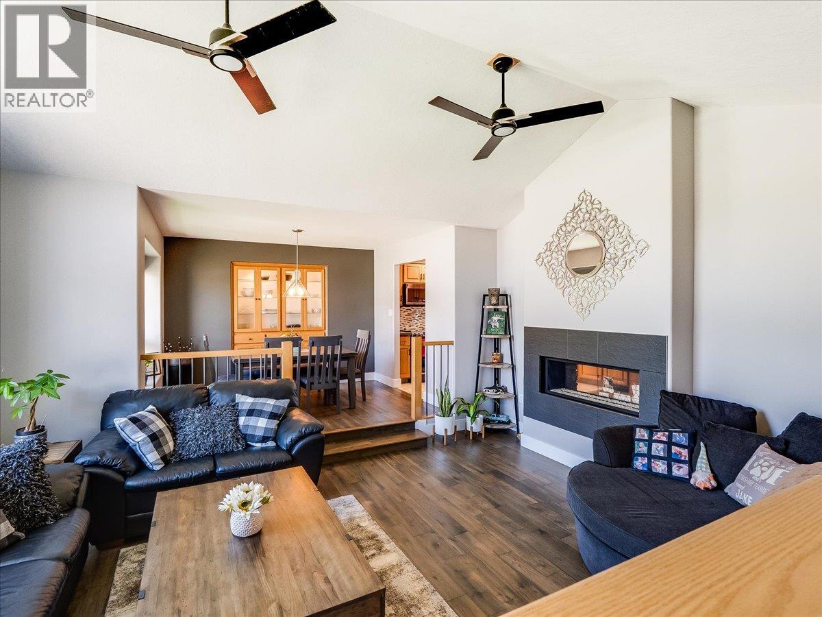 900 7TH Street - 5