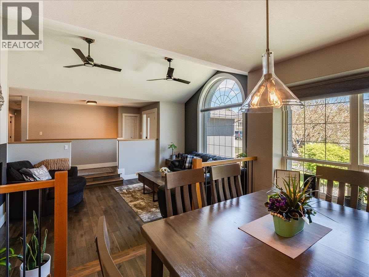 900 7TH Street - 9